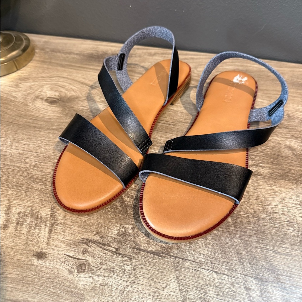 Black and Tan Women's Flats